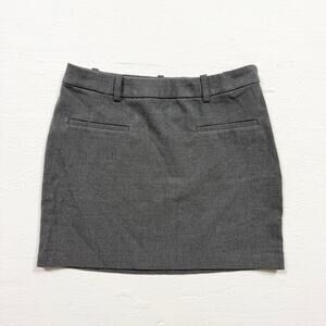 H&M Divided Gray Woven Mini Skirt, Size 2